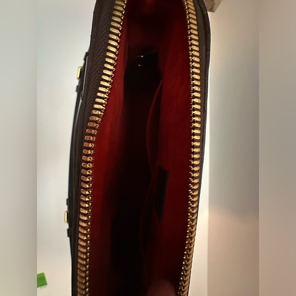 Authentic Louis Vuitton Trevi Pm Damier- Timeless Elegance - Picture 9 of 14